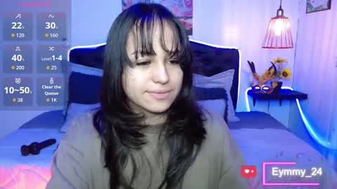 eymmy_24 online show from 10.22.25