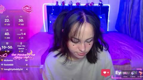 eymmy_24 online show from 11.22.25