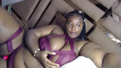 eyshaexotii online show from 09.10.25