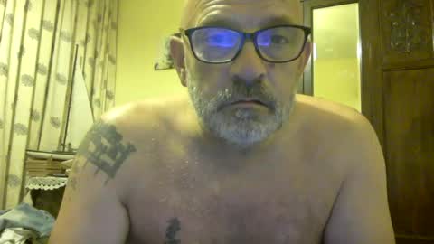 Snapshot of f1zzeek chatting on 07.15.26 f1zzeek online show from 07.15.26