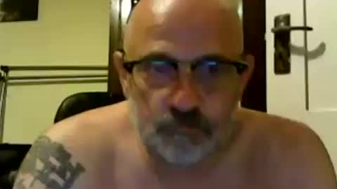 Snapshot of f1zzeek chatting on 07.23.26 f1zzeek online show from 07.23.26