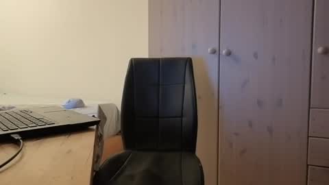 Snapshot of f24570a chatting on 12.05.24 Mick online show from 12.05.24