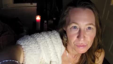 Snapshot of faberini chatting on 12.17.24 FabOmobono online show from 12.17.24