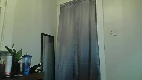 Snapshot of faberini chatting on 01.12.25 FabOmobono online show from 01.12.25