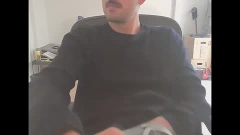 Snapshot of fabian_196 chatting on 09.30.25 Call me bitch online show from 09.30.25