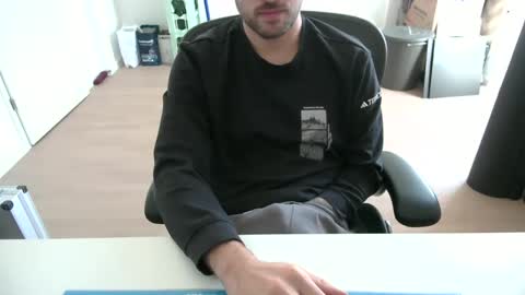 Snapshot of fabian_196 chatting on 11.13.25 Call me bitch online show from 11.13.25