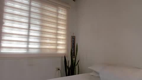 Snapshot of fabrizio_amery chatting on 12.27.24 - A N D E R online show from 12.27.24