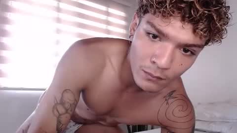 Snapshot of fabrizio_amery chatting on 12.29.24 - A N D E R online show from 12.29.24