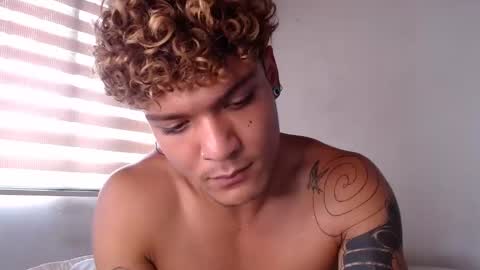 Snapshot of fabrizio_amery chatting on 12.29.24 - A N D E R online show from 12.29.24