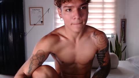 Snapshot of fabrizio_amery chatting on 12.30.24 - A N D E R online show from 12.30.24