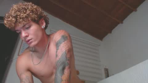 Snapshot of fabrizio_amery chatting on 03.04.25 - A N D E R online show from 03.04.25