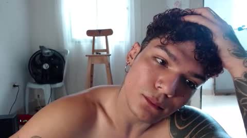 Snapshot of fabrizio_amery chatting on 10.20.25 - A N D E R online show from 10.20.25