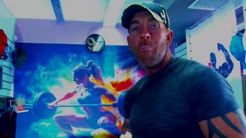 Snapshot of fabxxxl chatting on 10.25.25 fabxxxl online show from 10.25.25