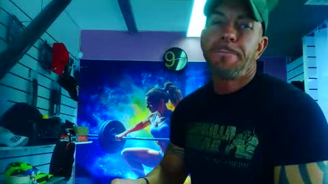 Snapshot of fabxxxl chatting on 11.13.25 fabxxxl online show from 11.13.25