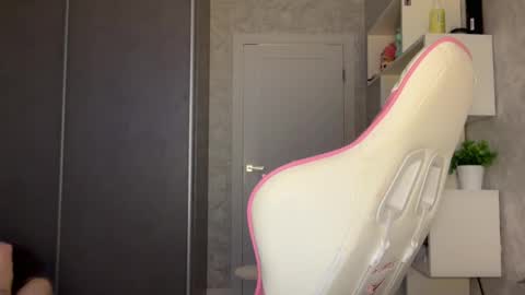 Bloom  online show from 04.13.26