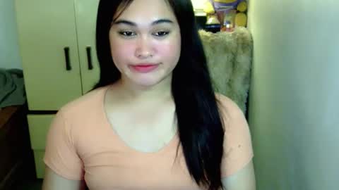 Snapshot of fairy_cuddle chatting on 04.19.26 call me shanaia online show from 04.19.26