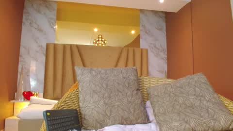 FAIRY online show from 10.04.25