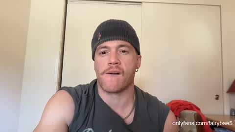 Snapshot of fairybae5 chatting on 10.31.25 Travis online show from 10.31.25