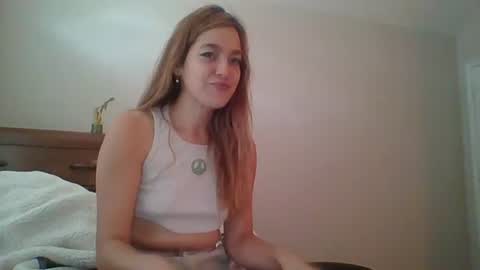 Snapshot of fairyfarrah chatting on 06.06.26 fairyfarrah online show from 06.06.26