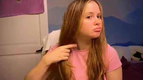 Ilona online show from 10.25.25