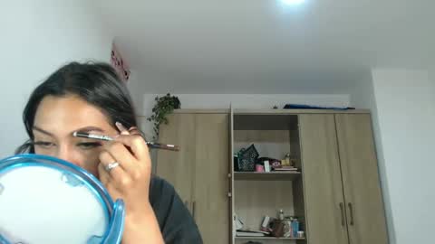 Snapshot of fairylatin chatting on 01.22.25 fairylatin online show from 01.22.25