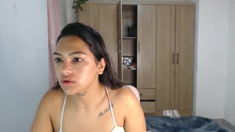 Snapshot of fairylatin chatting on 02.13.25 fairylatin online show from 02.13.25