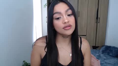 Snapshot of fairylatin chatting on 03.07.25 fairylatin online show from 03.07.25