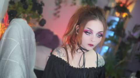 Snapshot of faith_chan chatting on 10.20.25 faith_chan online show from 10.20.25