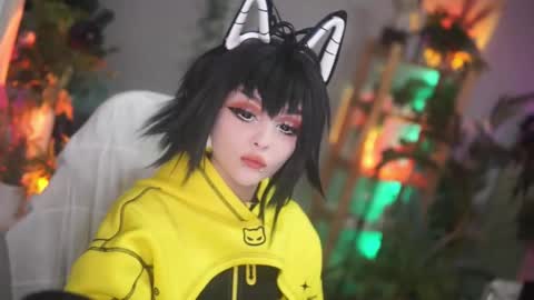 Snapshot of faith_chan chatting on 10.23.25 faith_chan online show from 10.23.25