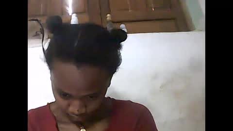 falielyse online show from 10.23.25