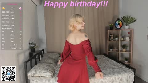 Snapshot of falinegelling chatting on 01.11.25 Emilia online show from 01.11.25