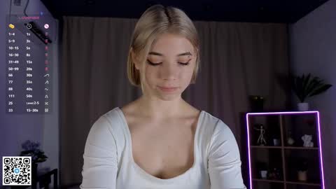 Snapshot of falinegelling chatting on 01.24.25 Emilia online show from 01.24.25