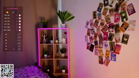 Snapshot of falinegelling chatting on 02.16.25 Emilia online show from 02.16.25