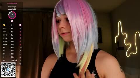 Snapshot of falinegelling chatting on 09.26.25 Emilia online show from 09.26.25