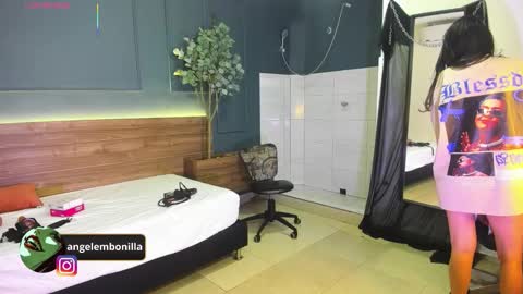 Megan    630  1330 -5 online show from 02.10.26