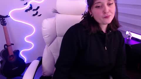 Snapshot of fallenag__ chatting on 10.18.25 OF fallenag 1 online show from 10.18.25