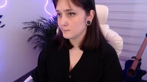 Snapshot of fallenag__ chatting on 11.23.25 OF fallenag 1 online show from 11.23.25