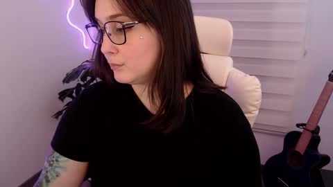 Snapshot of fallenag__ chatting on 02.18.26 OF fallenag 1 online show from 02.18.26