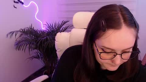 Snapshot of fallenag__ chatting on 03.08.26 OF fallenag 1 online show from 03.08.26