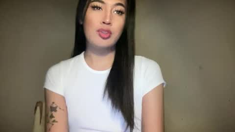 Snapshot of fallon_empress chatting on 10.05.25 callmecindy online show from 10.05.25