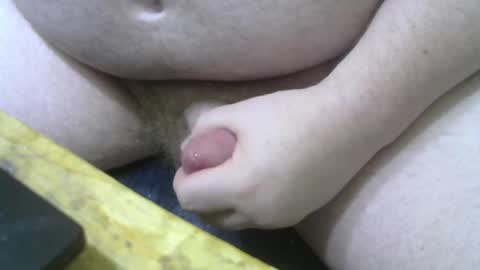 Snapshot of falso_aleatorio chatting on 10.21.25 Fake Random online show from 10.21.25