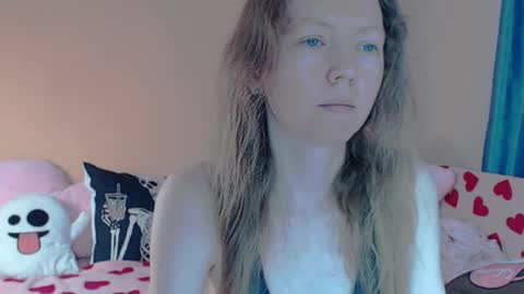 Snapshot of fanatka chatting on 03.24.26 BUNNYGal online show from 03.24.26