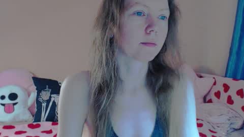 Snapshot of fanatka chatting on 03.27.26 BUNNYGal online show from 03.27.26