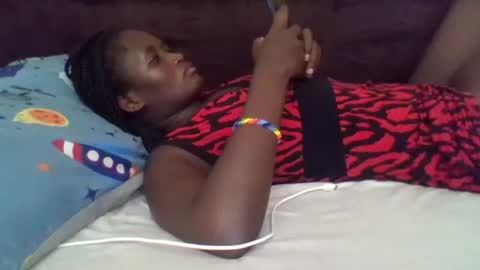 Snapshot of fancy_bellah chatting on 01.28.25 fancy_bellah online show from 01.28.25