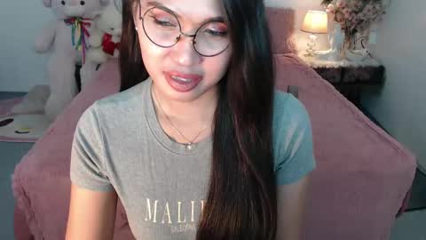 Layla online show from 01.25.25