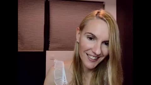 Fanny online show from 01.04.25