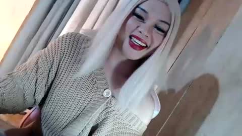 DANIELLA - DONT FORGET TO GIVE ME A THUMBSU UP online show from 06.22.26