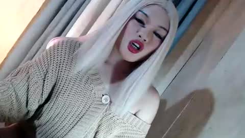 DANIELLA - DONT FORGET TO GIVE ME A THUMBSU UP online show from 06.25.26