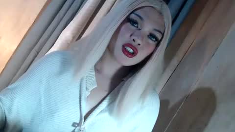DANIELLA - DONT FORGET TO GIVE ME A THUMBSU UP online show from 07.04.26