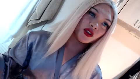 DANIELLA - DONT FORGET TO GIVE ME A THUMBSU UP online show from 07.13.26